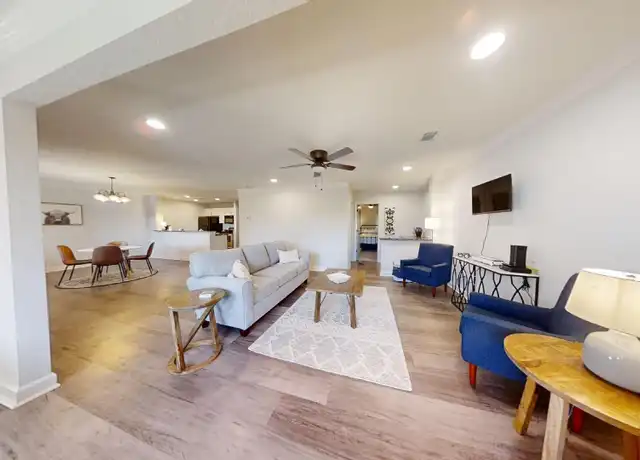 Property at 555 N Dean Rd Unit G-02, Auburn, AL, 36830, 2 beds, 2 baths, [object Object]