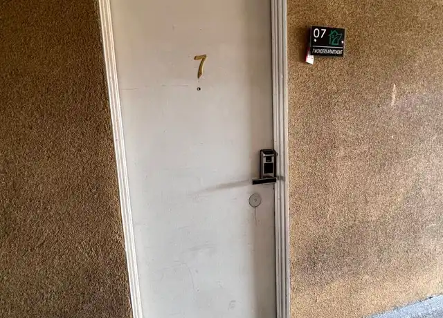 Property at 56075 29 Palms Hwy Unit 7, Yucca Valley, CA, 92284, 1 bed, 1 bath, [object Object]