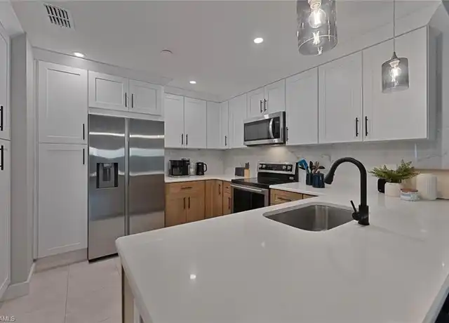 Property at 6386 Royal Woods Dr, Fort Myers, FL, 33908, 2 beds, 2 baths, [object Object]