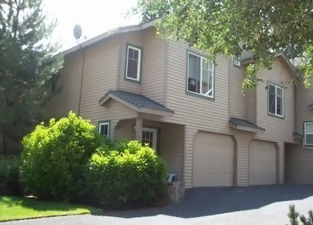 Property at 1743 SW Knoll Ave Unit 2, Bend, OR, 97702, 2 beds, 1.5 baths, [object Object]