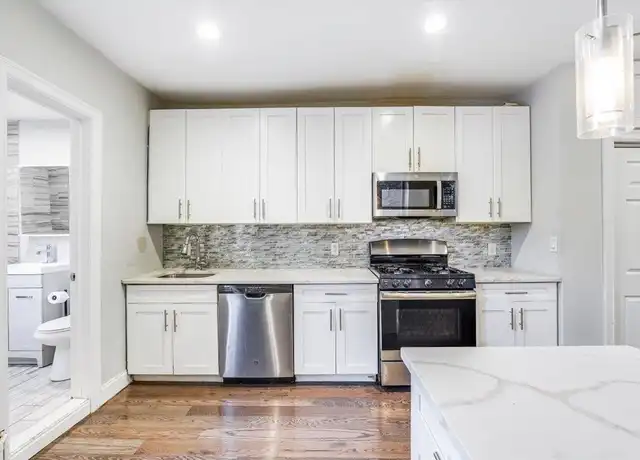 Property at 232 Van Horne St Unit 2, Jersey City, NJ, 07304, 3 beds, 1 bath, [object Object]