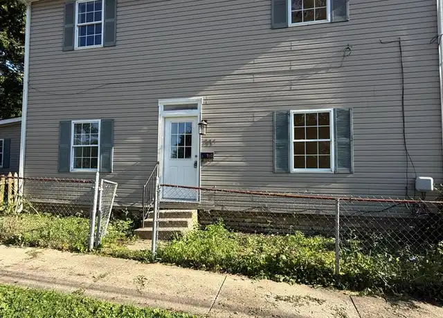 Property at 220 N Cherry St, Lebanon, OH, 45036, 3 beds, 2 baths, [object Object]