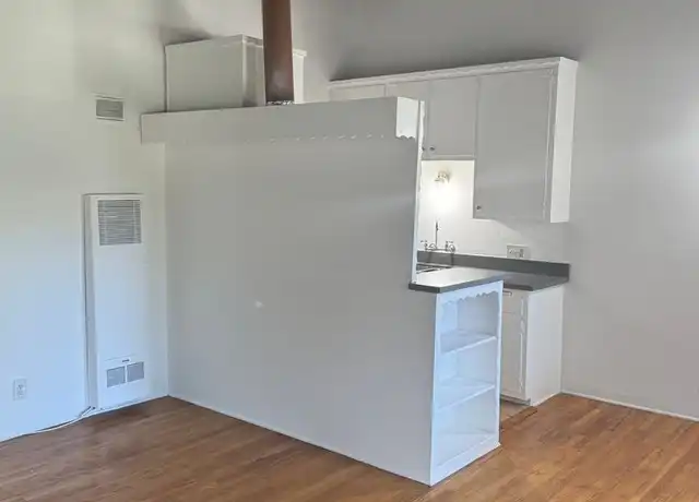Property at 3111 Colorado Ave Unit 1E, Santa Monica, CA, 90404, 1 bed, 1 bath, [object Object]