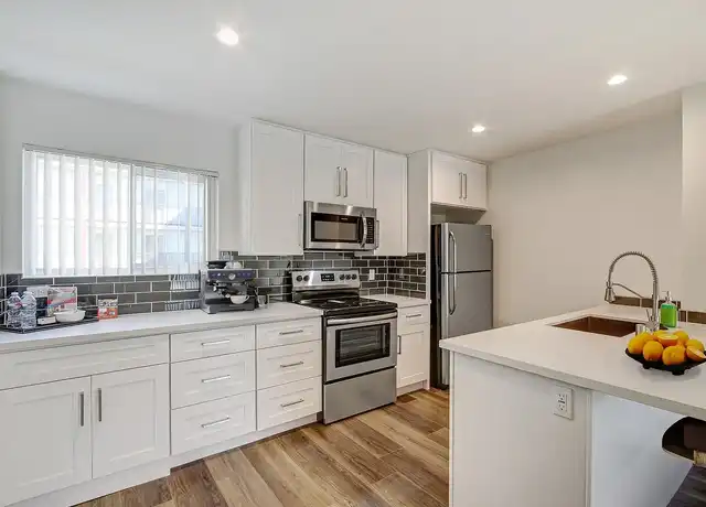Property at The Hideaway - 15225 Victory Blvd, Van Nuys, CA, 91411, 2 beds, 1 bath, [object Object]