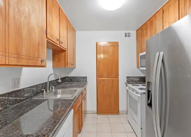 Property at Arlington Apartments - 10930 Fair Oaks Blvd, Fair Oaks, CA, 95628, 1 bed, 1 bath, [object Object]