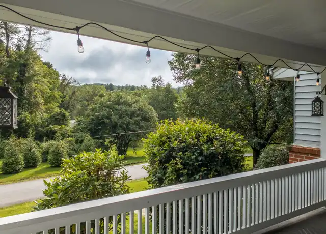 Property at 39 Reese Rd, Asheville, NC, 28805, 3 beds, 1.5 baths, [object Object]