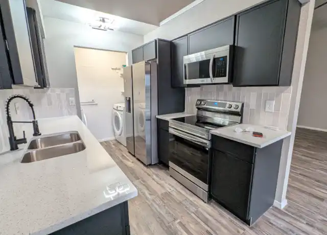 Property at 1119 Park Vista Dr Unit 504, Arlington, TX, 76012, 2 beds, 2 baths, [object Object]