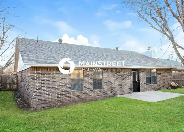 Property at 2705 Fairfield Dr, Edmond, OK, 73012, 3 beds, 2 baths, [object Object]