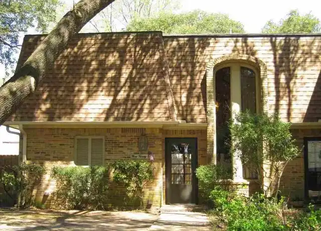 Property at 323 Top Hill Dr, Tyler, TX, 75703, 2 beds, 2.5 baths, [object Object]