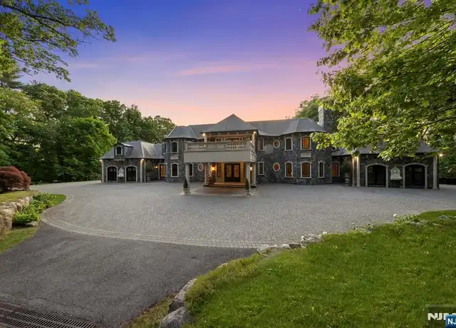 Property at 105 Chestnut Ridge Rd, Saddle River, NJ, 07458, 6 beds, 6.5 baths, [object Object]