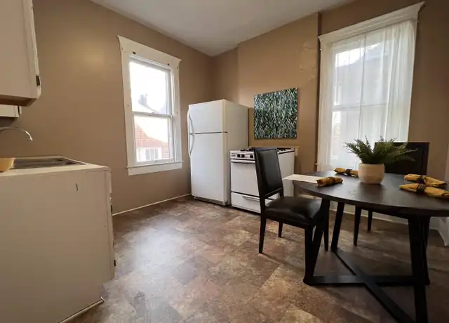 Property at 208 Walnut St Unit 6, Clarksburg, WV, 26301, 1 bed, 1 bath, [object Object]