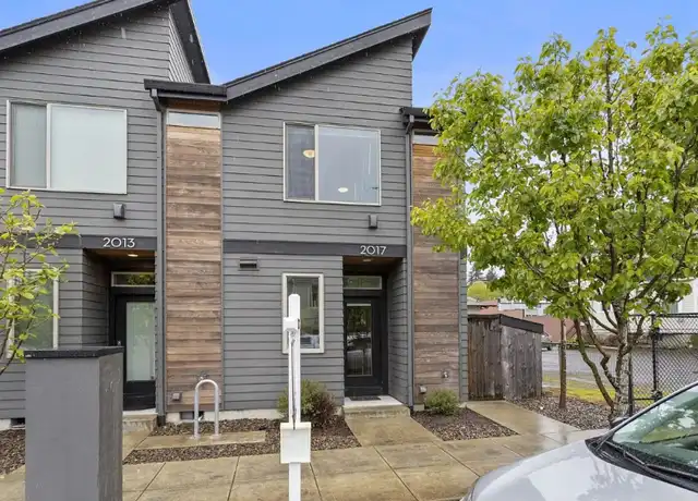 Property at 2017 SE Yamhill St, Portland, OR, 97214, 2 beds, 2.5 baths, [object Object]