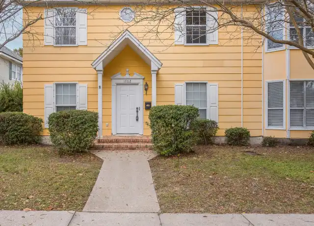 Property at 1702 E Jackson St, Pensacola, FL, 32501, 2 beds, 2 baths, [object Object]