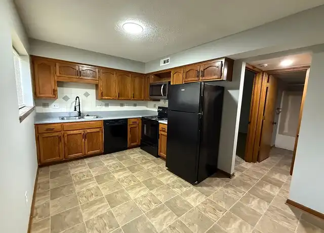 Property at Burr Oak Woods Apartments - 3403 NW Duncan Rd, Blue Springs, MO, 64015, 1 bed, 1 bath, [object Object]