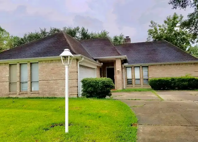 Property at 15503 Monte Vista Dr, Houston, TX, 77083, 4 beds, 2 baths, [object Object]