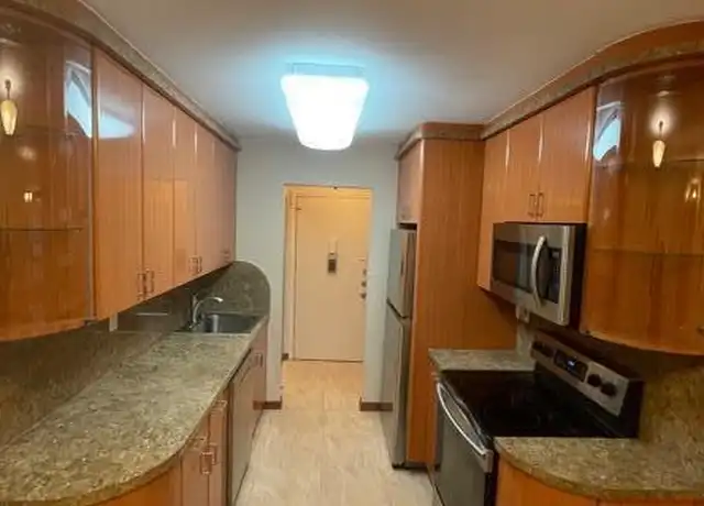 Property at 19 Pine Cluster Cir Unit J, Manalapan, NJ, 07726, 2 beds, 1.5 baths, [object Object]