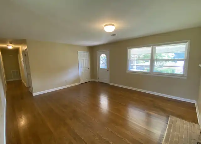 Property at 109 Caran Rd, Williamsburg, VA, 23185, 3 beds, 2 baths, [object Object]