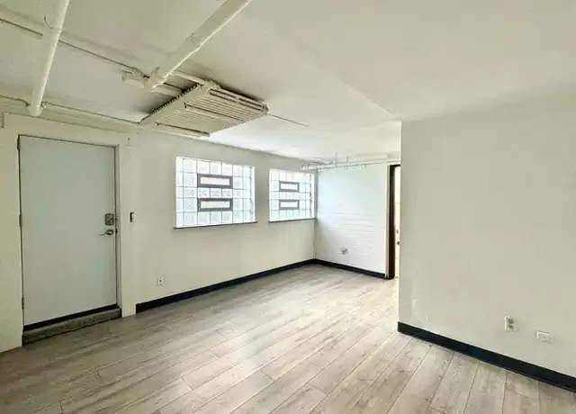 Property at 526 Riddle Crest Ln Unit 5, Cincinnati, OH, 45220, 0 beds, 1 bath, [object Object]