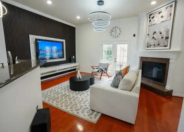 Property at 5625 Dolores St Unit B, Houston, TX, 77057, 4 beds, 3.5 baths, [object Object]