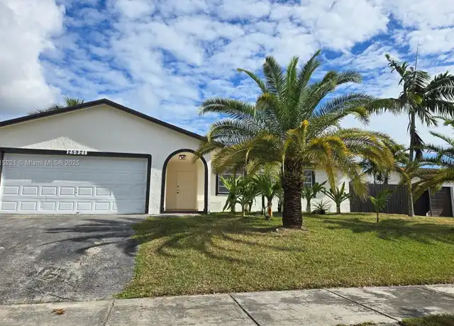 Property at 25922 SW 130th Ave, Princeton, FL, 33032, 3 beds, 2 baths, [object Object]