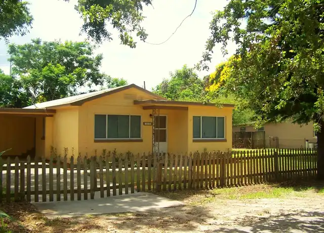 Property at 1615 Crocker Ave, Orlando, FL, 32806, 3 beds, 2 baths, [object Object]