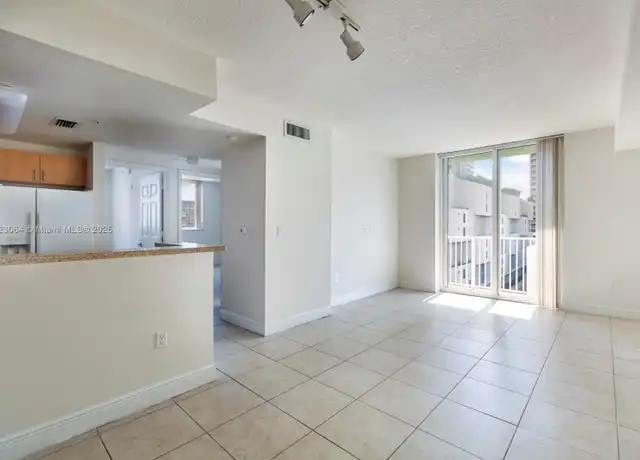 Property at 423 NE 23rd St Unit 609, Miami, FL, 33137, 2 beds, 1 bath, [object Object]