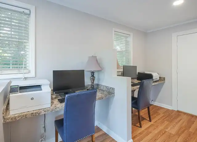 Property at Middleton Cove - 2274 Ashley River Rd, Charleston, SC, 29414, 1-2 bed, 1-2 bath, [object Object]