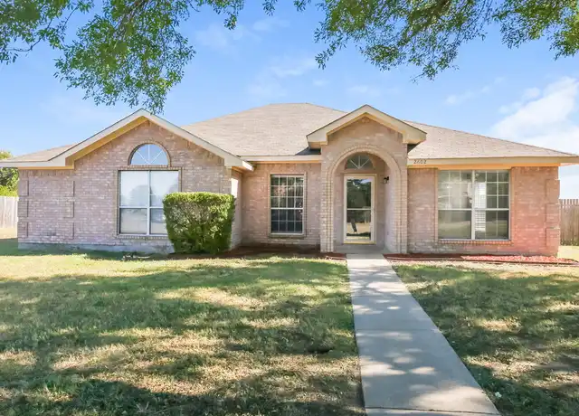 Property at 2602 Pioneer Ln, Lancaster, TX, 75146, 4 beds, 2 baths, [object Object]