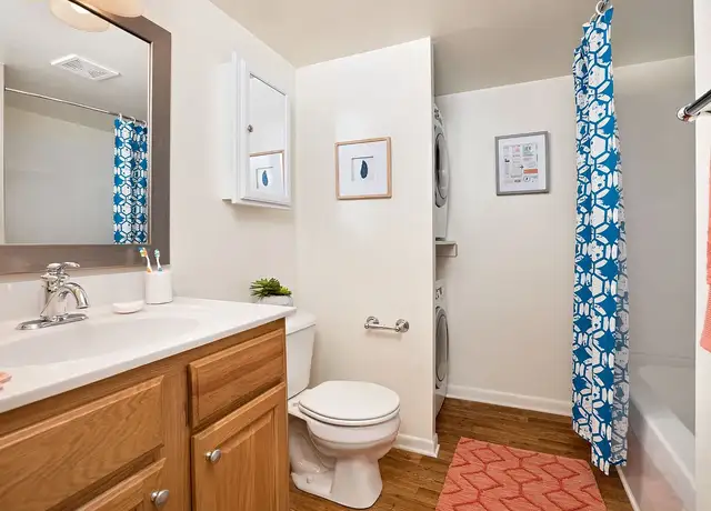 Photo of 5109 Goldsboro Dr, Hampton, VA 23605