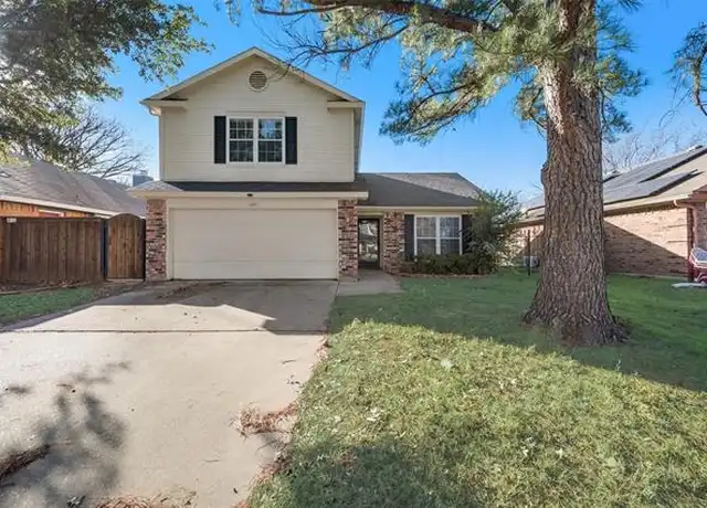 Property at 1405 Thistlewood Ln, Grapevine, TX, 76051, 3 beds, 2.5 baths, [object Object]