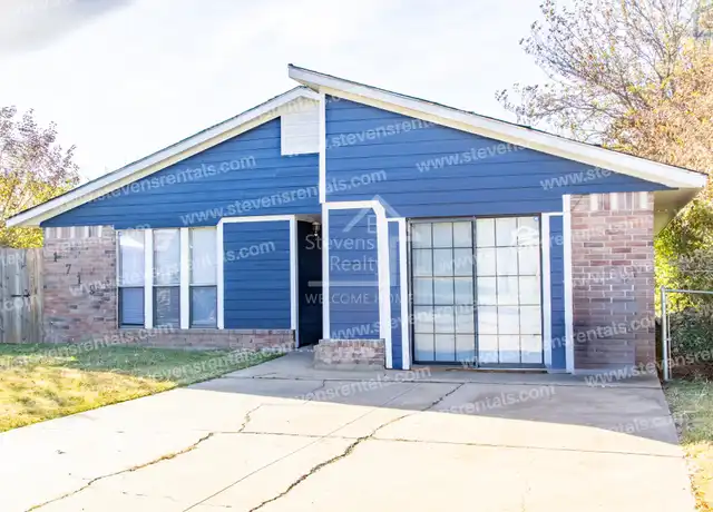 Property at 1719 SW 14th St, Lawton, OK, 73501, 3 beds, 2 baths, [object Object]