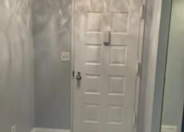 Property at 8340 Greensboro Dr #124, Mc Lean, VA, 22102, 2 beds, 1.5 baths, [object Object]