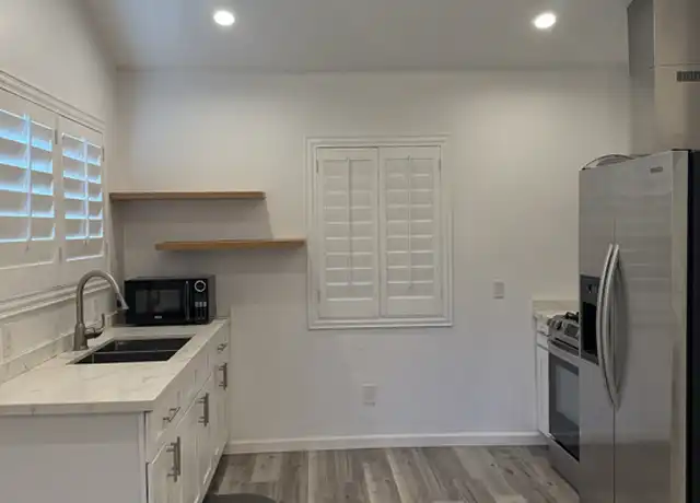 Property at 9000 Bianca Ave, Northridge, CA, 91325, 1 bed, 1 bath, [object Object]