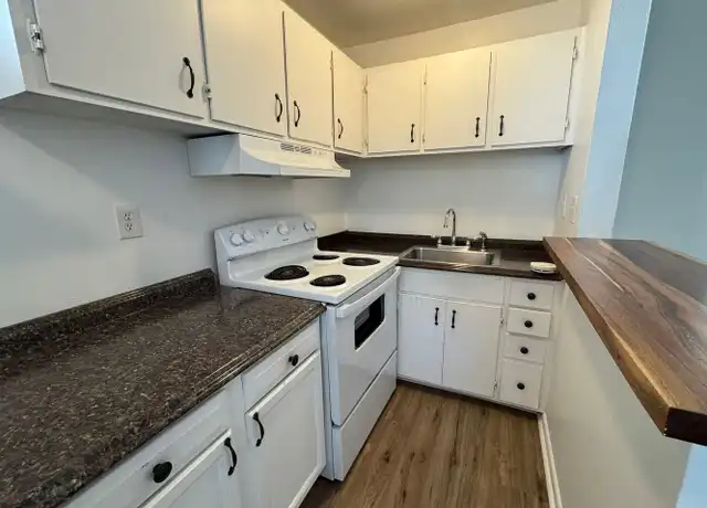 Property at 1615 E Ocean View Ave Unit 1, Norfolk, VA, 23503, 1 bed, 1 bath, [object Object]