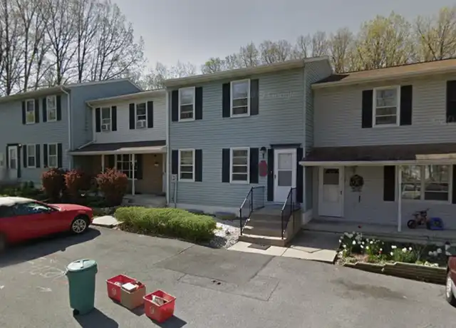 Property at 311 Oakwood Ave, State College, PA, 16803, 2 beds, 1.5 baths, [object Object]