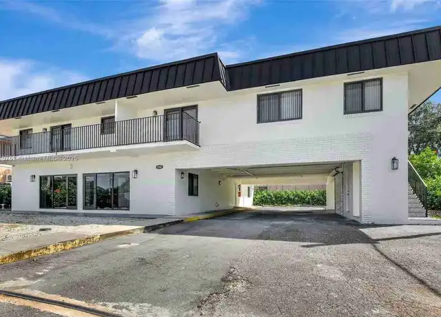 Property at 5980 SW 40th Ave Unit D, Fort Lauderdale, FL, 33314, 1 bed, 1 bath, [object Object]
