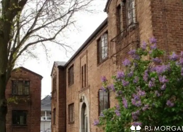 Property at 4903 Underwood Ave Unit 05, Omaha, NE, 68132, 2 beds, 1 bath, [object Object]