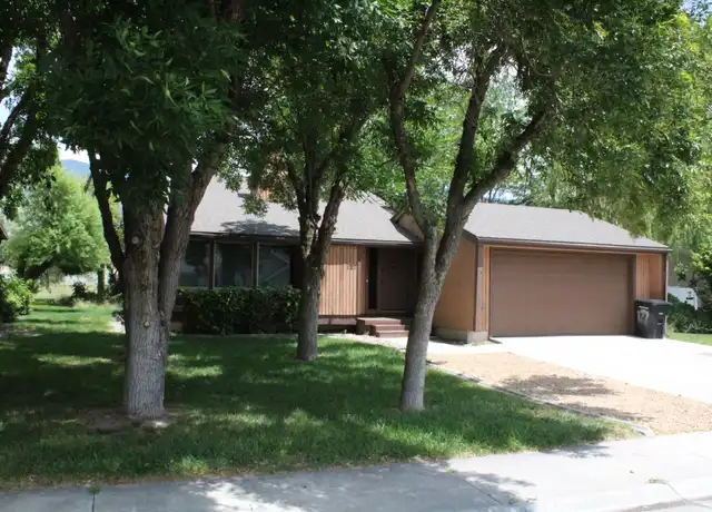 Property at 127 Country Club Dr, Tooele, UT, 84074, 4 beds, 2 baths, [object Object]
