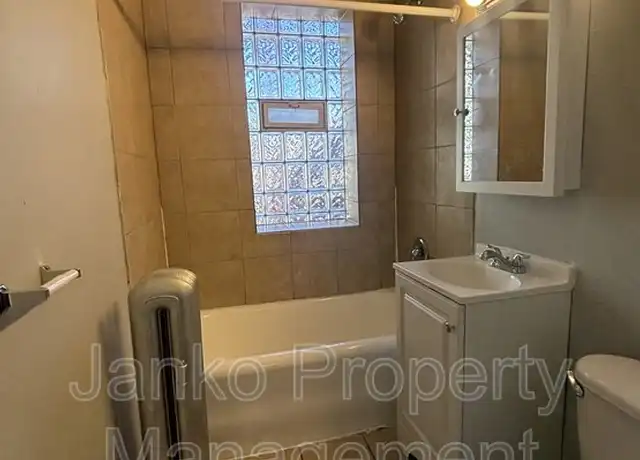 Property at 5509 S Whipple St Unit 9, Chicago, IL, 60629, 3 beds, 1 bath, [object Object]