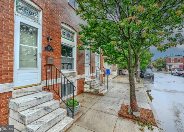 Property at 802 S Eaton St, Baltimore, MD, 21224, 3 beds, 2 baths, [object Object]