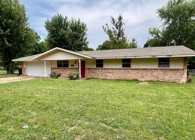 Property at 201 Carlton St, Springdale, AR, 72762, 4 beds, 2.5 baths, [object Object]