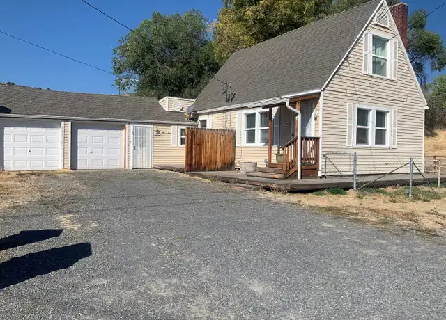 Property at 1744 Laurel St Unit 1744, Klamath Falls, OR, 97601, 3 beds, 1 bath, [object Object]