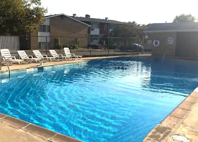 Property at Reside 3031 Apartments - 3031 S Washington Ave, Lansing, MI, 48910, 1-2 bed, 1 bath, [object Object]