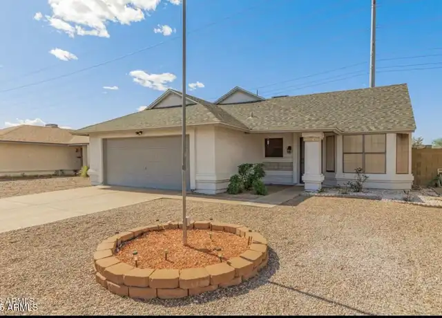 Property at 20842 N 34th Dr, Phoenix, AZ, 85027, 3 beds, 2 baths, [object Object]