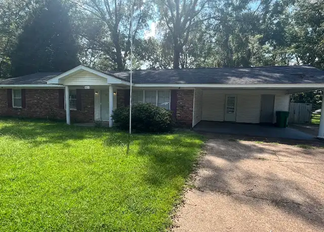 Property at 601 N Browder St, Columbus, MS, 39702, 3 beds, 2 baths, [object Object]