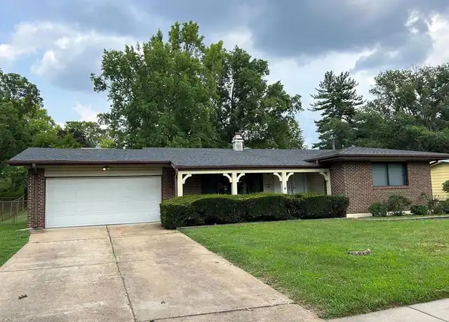 Property at 404 Iron Warrior Ln, Manchester, MO, 63011, 3 beds, 3 baths, [object Object]