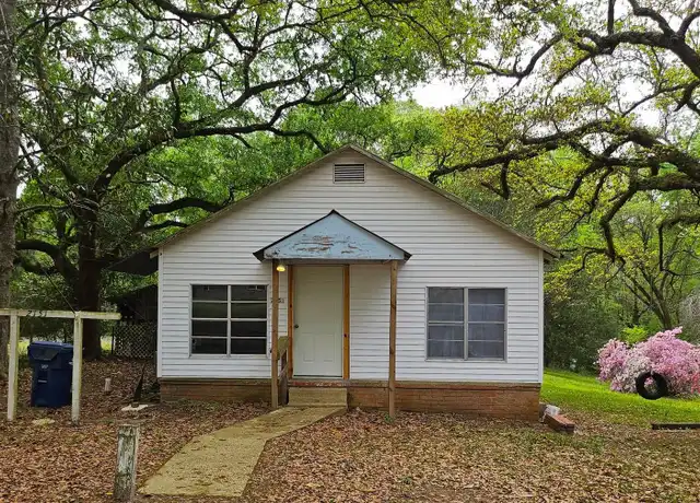 Property at 2151 Stillwell Ave, Hornbeck, LA, 71439, 2 beds, 1 bath, [object Object]