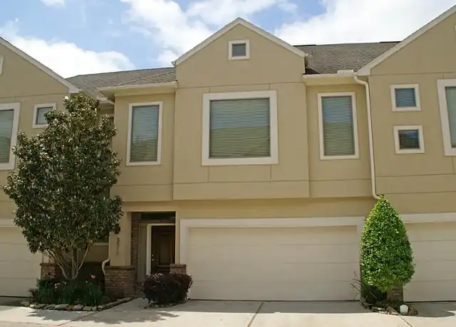 Property at 3815 Centerplaza Dr, Houston, TX, 77007, 3 beds, 2.5 baths, [object Object]