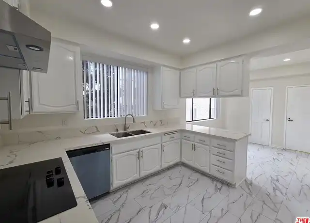 Property at 126 Croft Ave Unit 201, Los Angeles, CA, 90048, 2 beds, 3 baths, [object Object]
