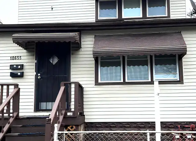Property at 10655 S Hoxie Ave Unit -2, Chicago, IL, 60617, 2 beds, 1 bath, [object Object]